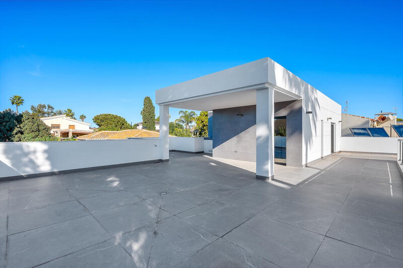 4 Cuarto Villa en venta