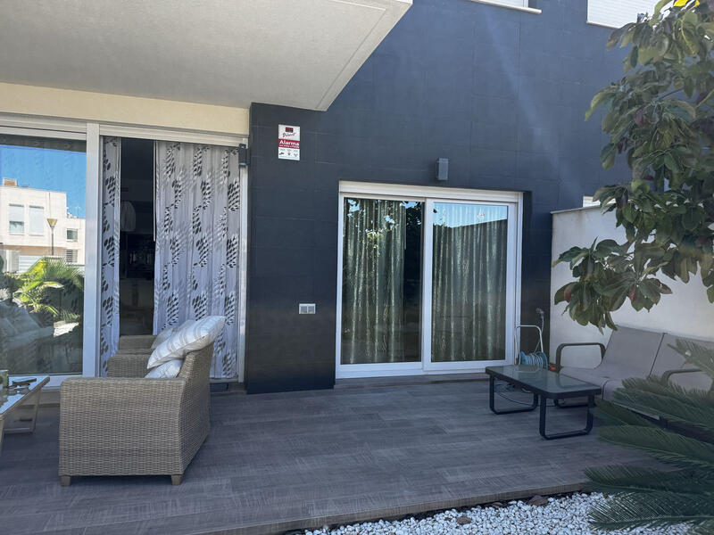 3 bedroom Apartment for sale