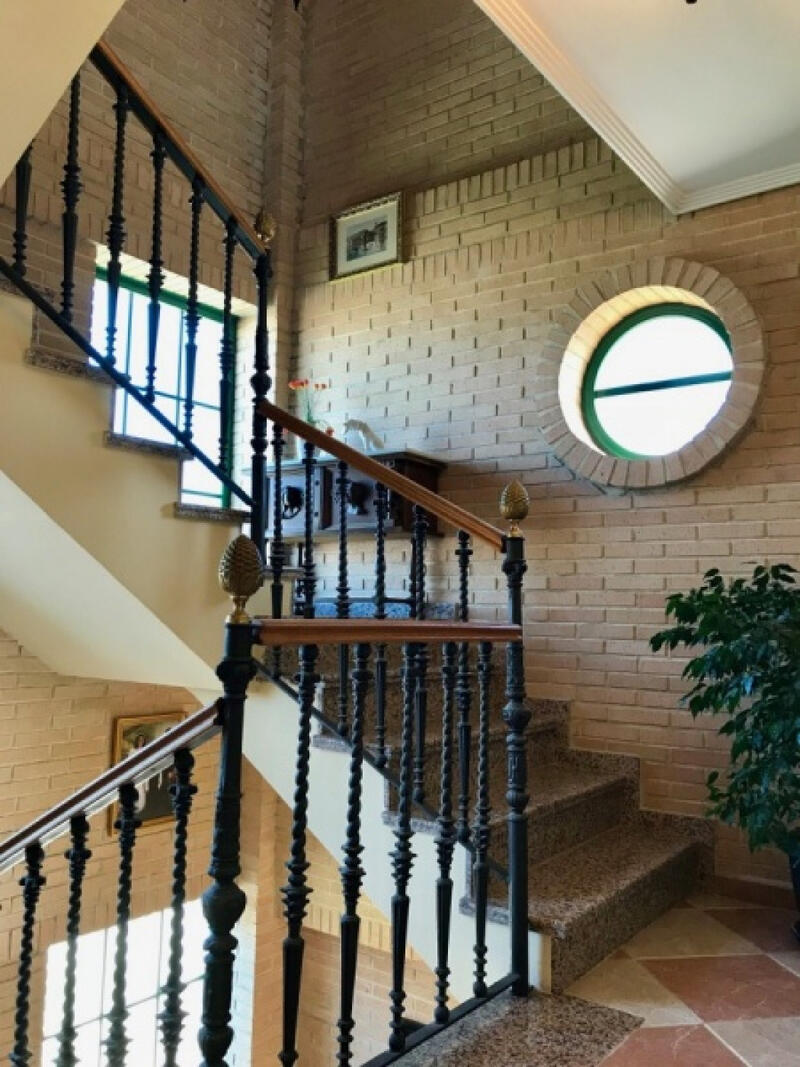 6 soverom Villa til salgs