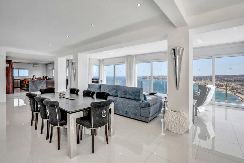 5 bedroom Villa for sale