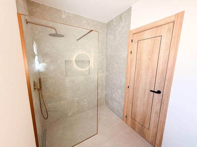 2 спальная комната вилла продается