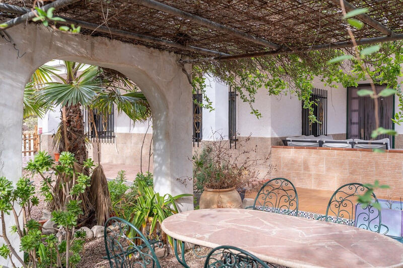 3 chambre Auberge à vendre