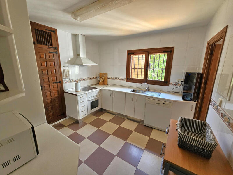 6 Cuarto Villa en venta