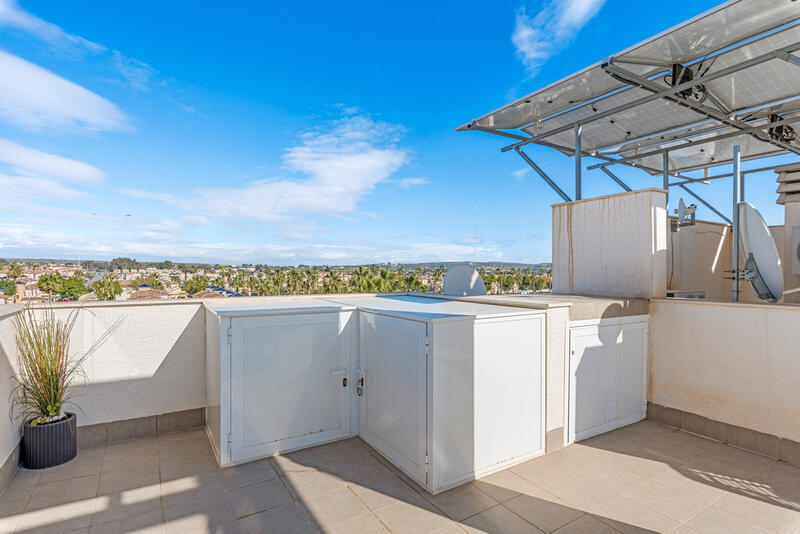 2 спальная комната квартира продается