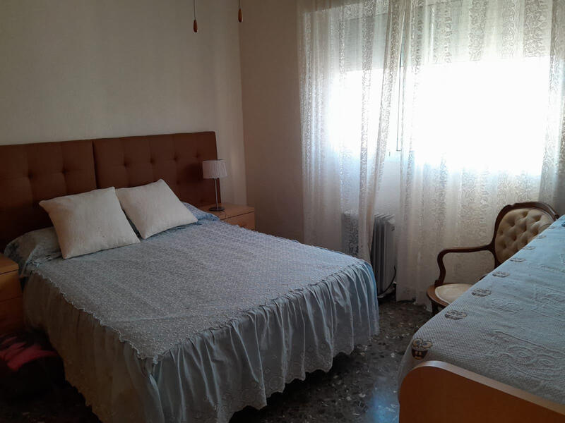 4 bedroom Apartment for sale