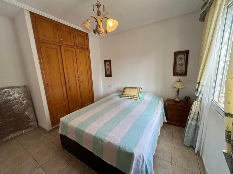 3 slaapkamer Gezinswoning Te koop