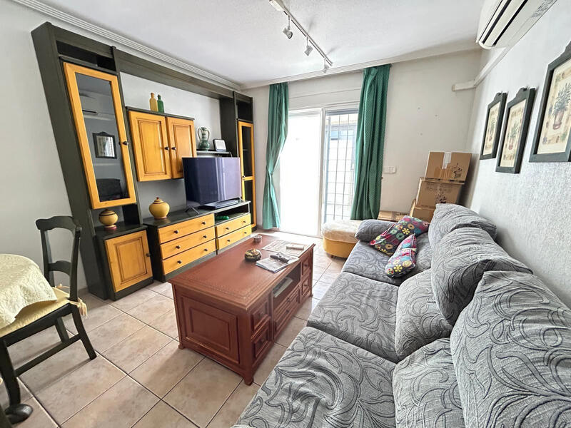 3 slaapkamer Gezinswoning Te koop