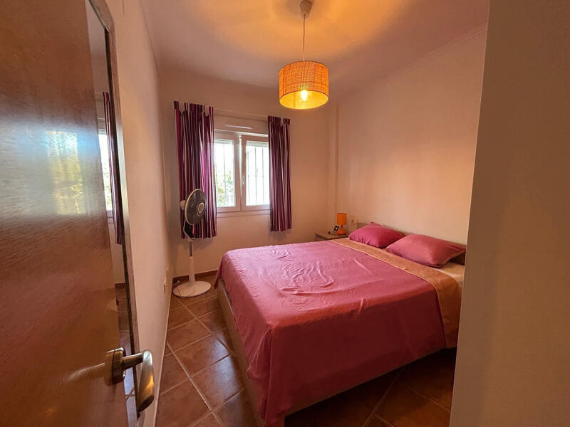 2 Schlafzimmer Stadthaus zu verkaufen