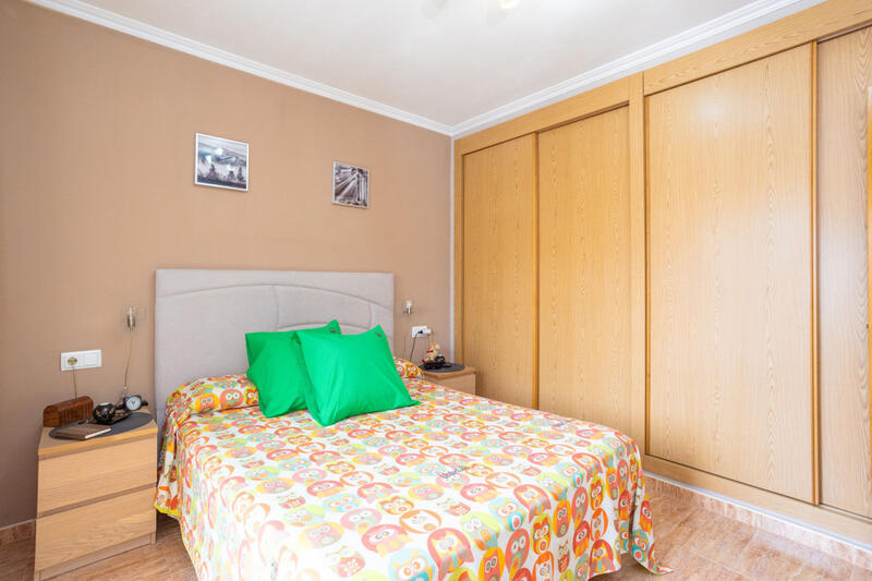 4 Cuarto Adosado en venta