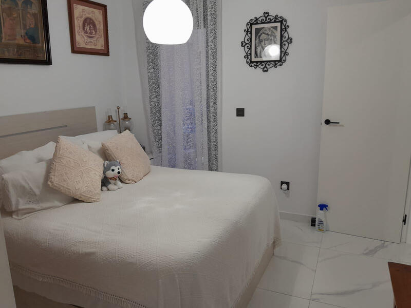 3 спальная комната квартира продается