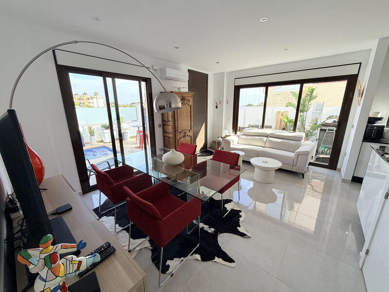 3 bedroom Villa for sale