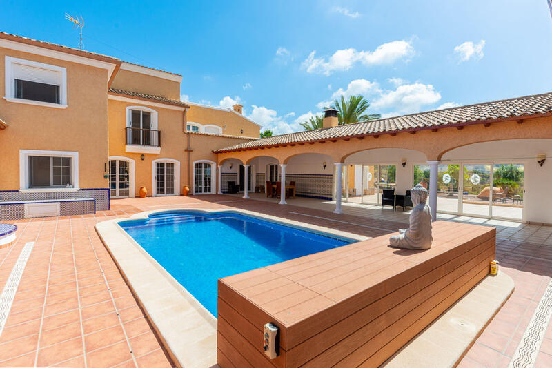 5 soverom Villa til salgs