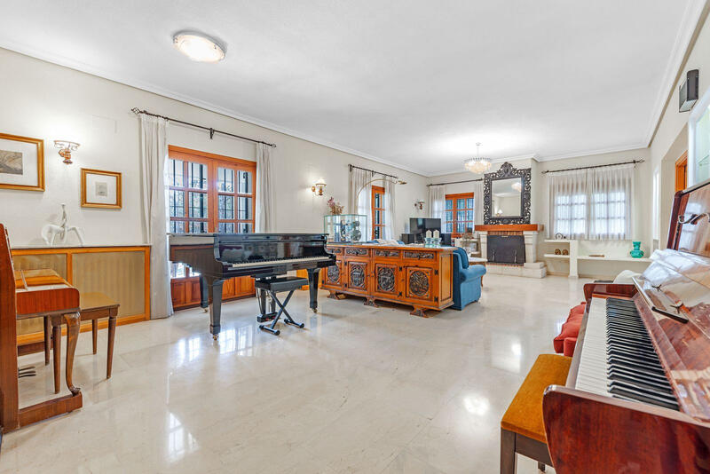 5 slaapkamer Villa Te koop