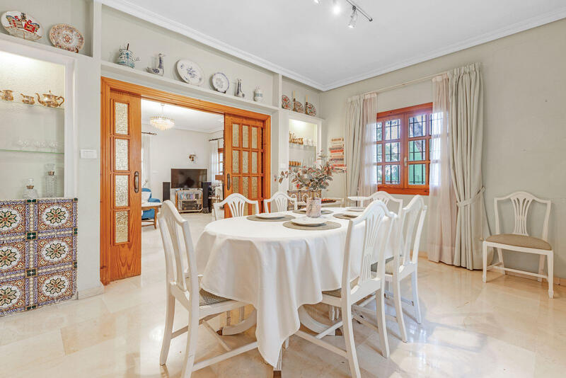 5 slaapkamer Villa Te koop