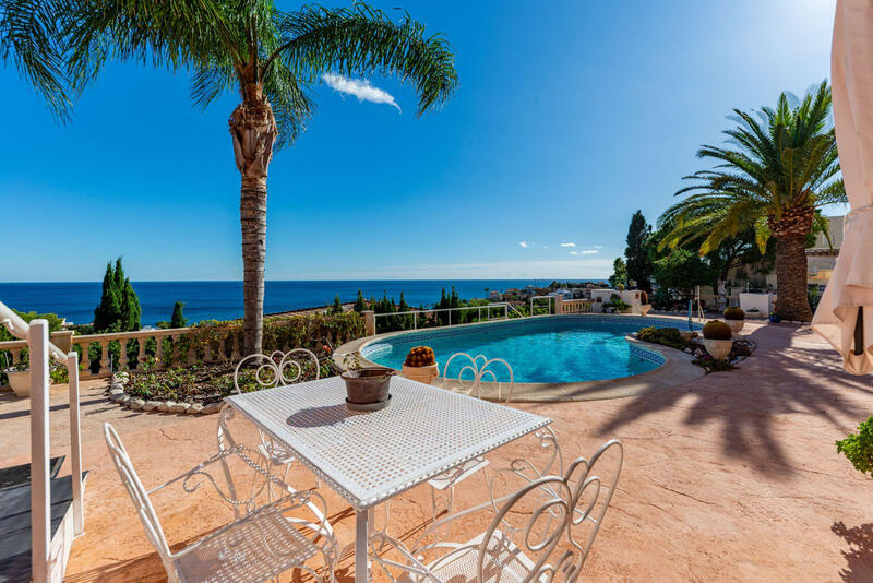 3 Cuarto Villa en venta