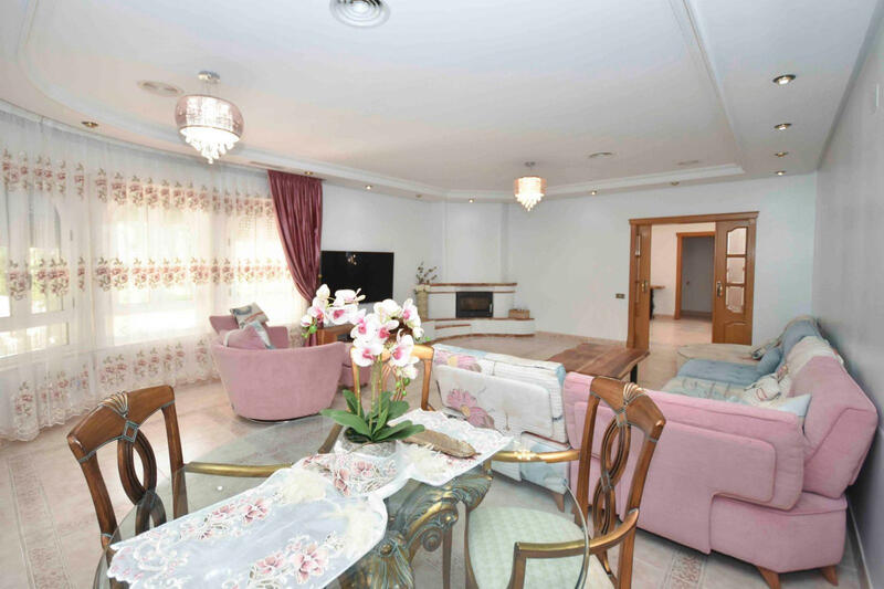 7 Schlafzimmer Villa zu verkaufen