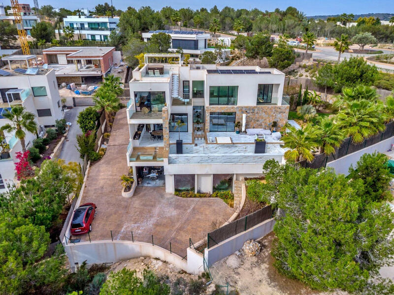 4 bedroom Villa for sale