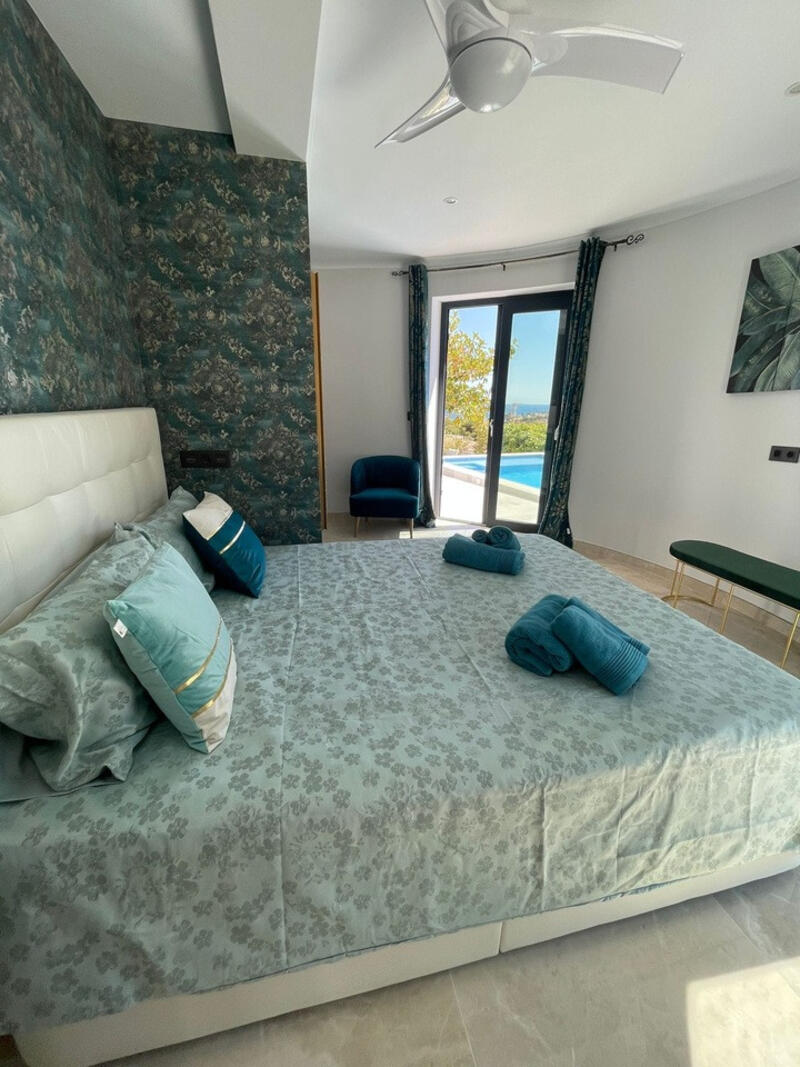 5 bedroom Villa for sale