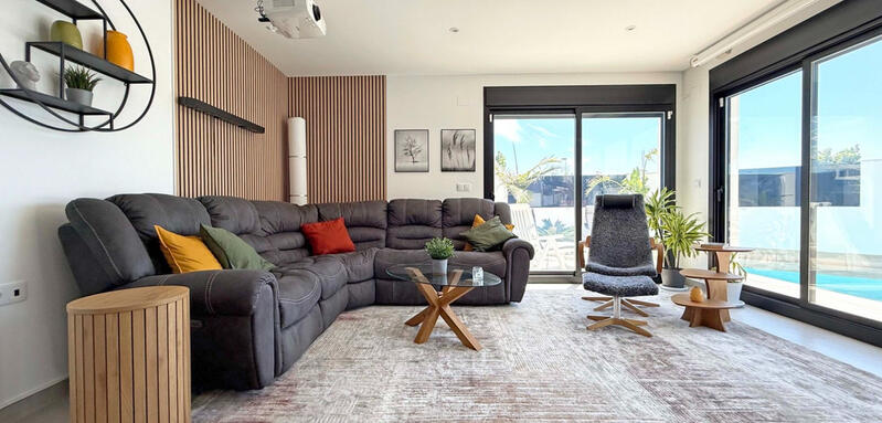 Villa en venta en San Pedro del Pinatar, Murcia