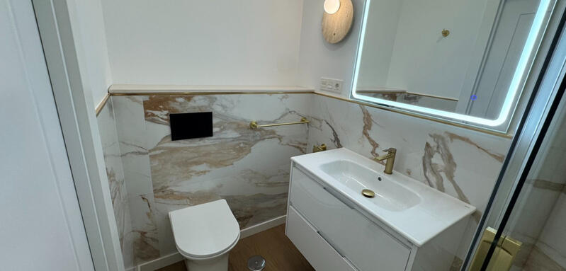 2 slaapkamer Appartement Te koop