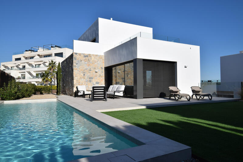 Villa zu verkaufen in Las Colinas Golf, Alicante