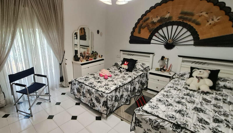 5 chambre Villa à vendre