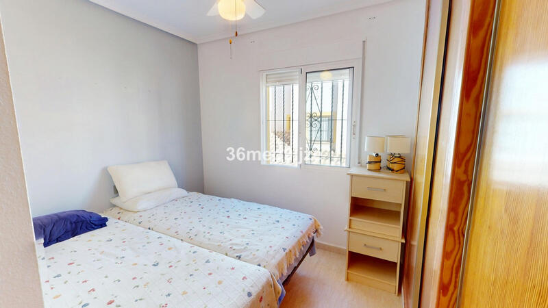 2 Schlafzimmer Stadthaus zu verkaufen