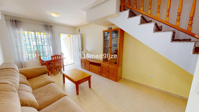 2 Schlafzimmer Stadthaus zu verkaufen