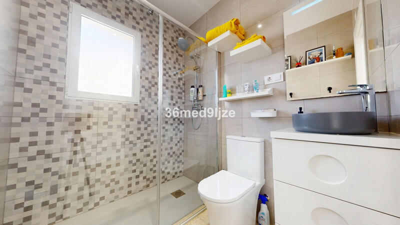 5 soverom Villa til salgs