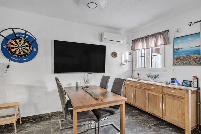 2 bedroom Townhouse for sale