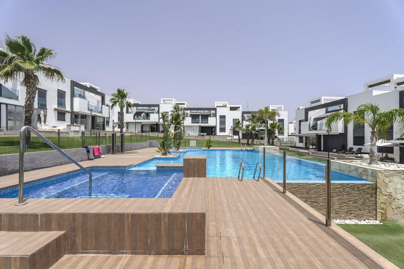 Lägenhet till salu i Punta Prima, Alicante