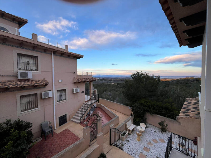 3 sovrum Radhus till salu