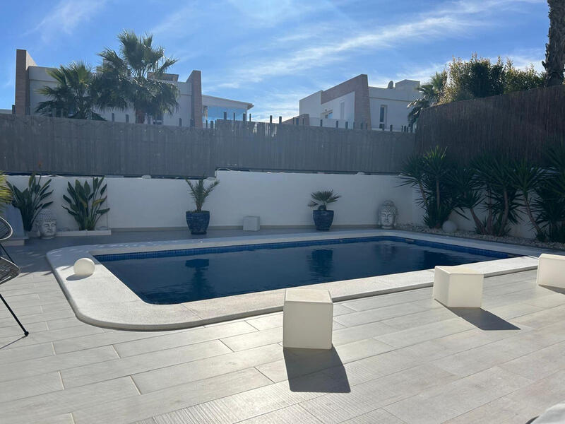 3 slaapkamer Villa Te koop