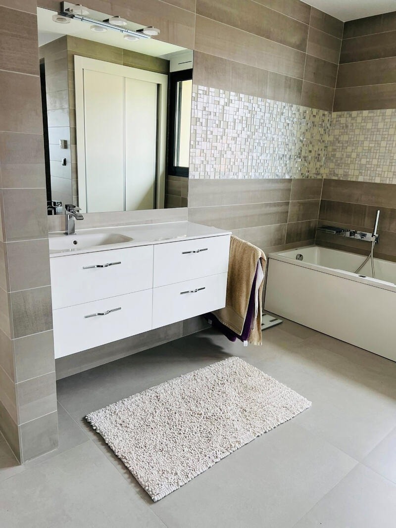 5 slaapkamer Villa Te koop