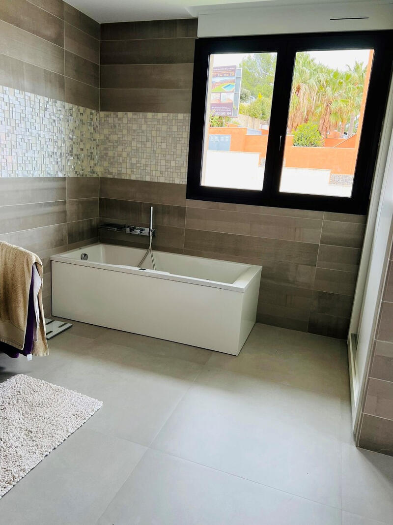 5 slaapkamer Villa Te koop