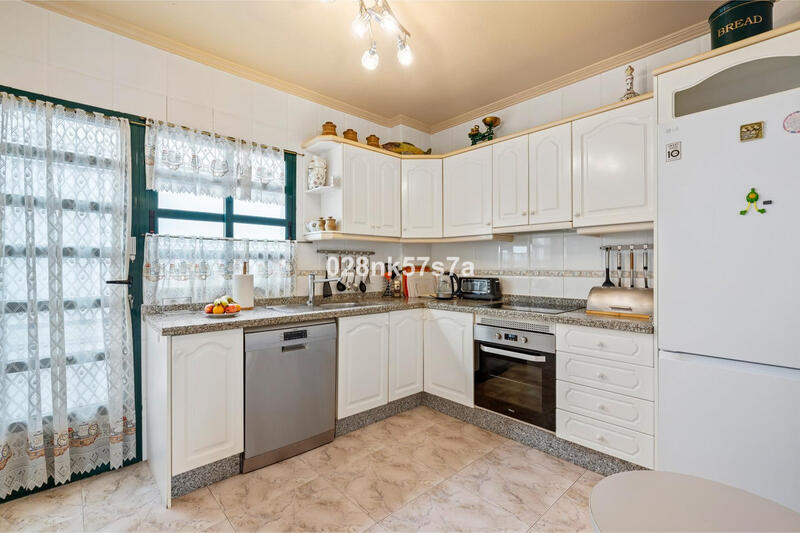 3 bedroom Townhouse for sale