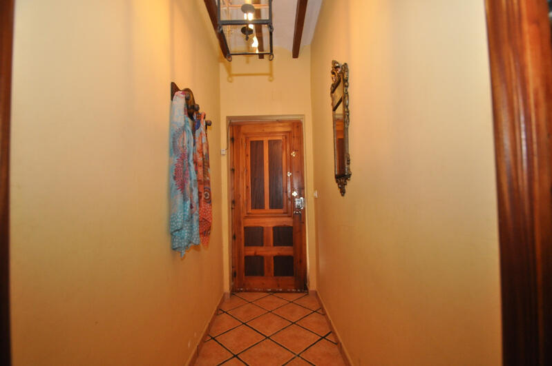 4 slaapkamer Gezinswoning Te koop