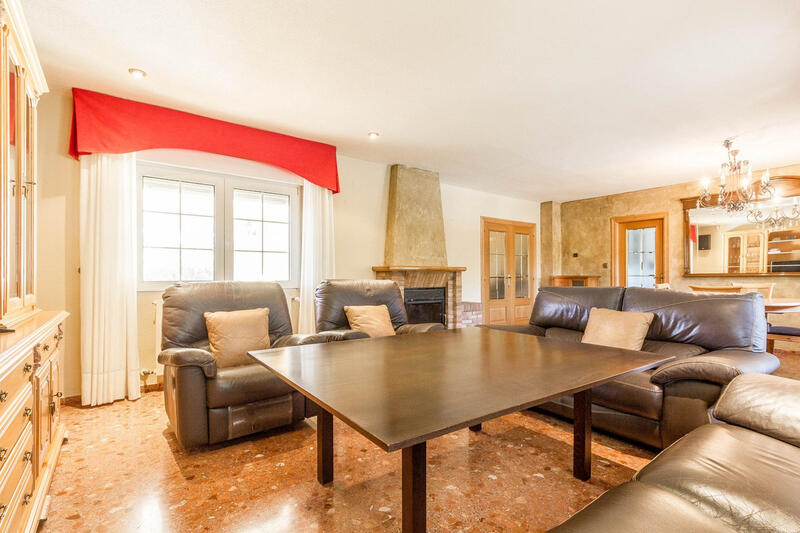 7 bedroom Villa for sale