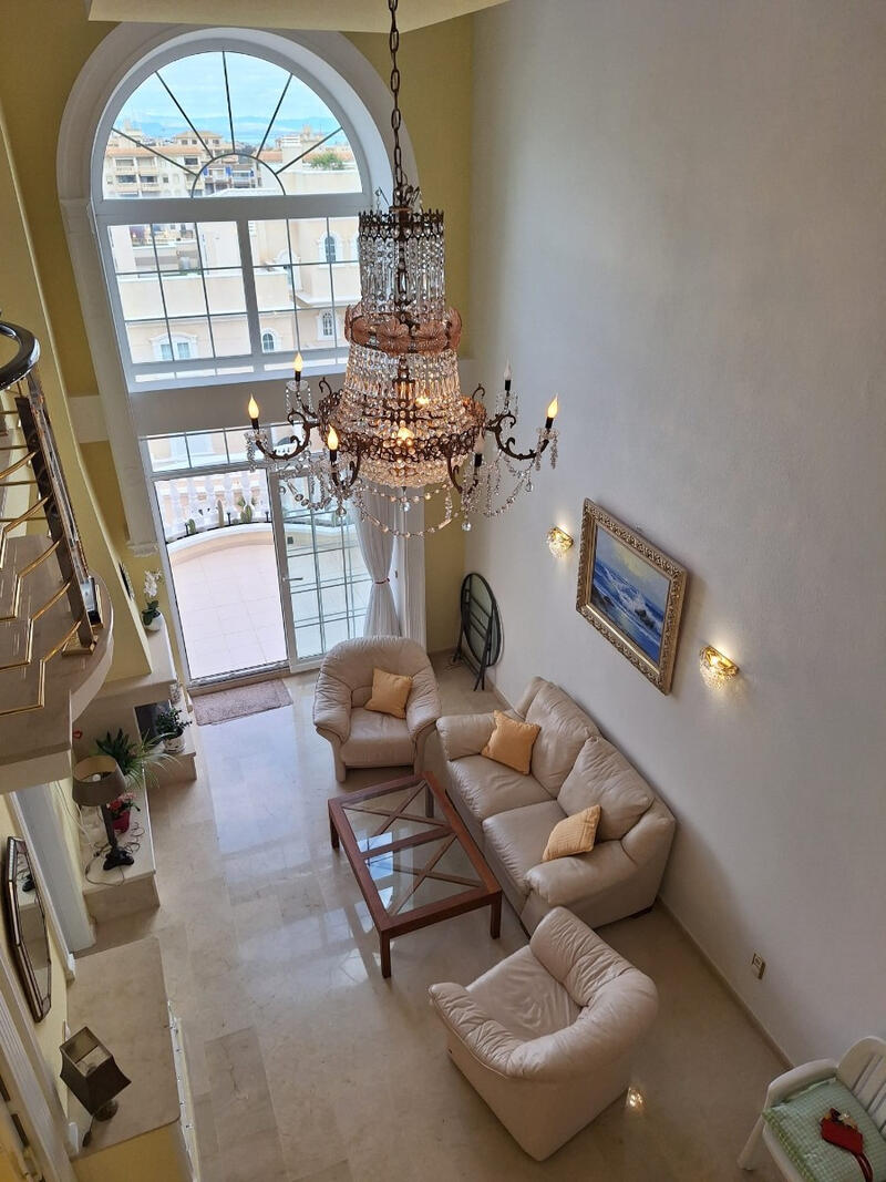 3 bedroom Apartment for sale