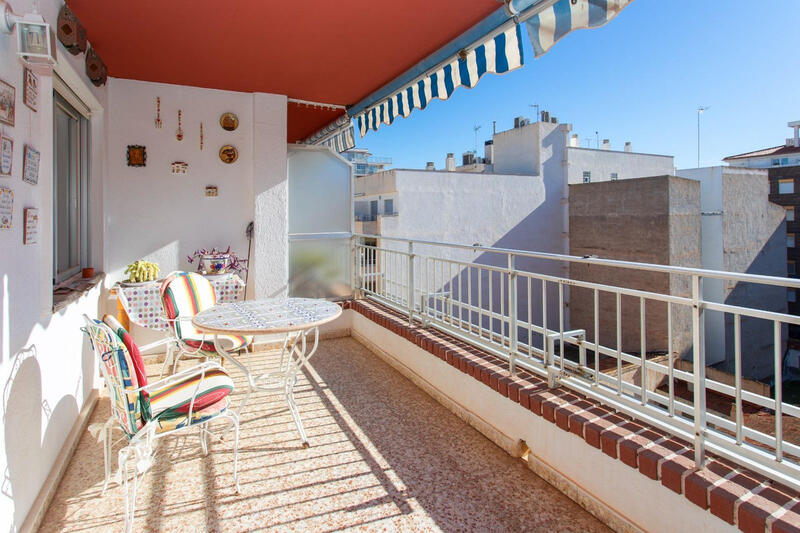 Appartement zu verkaufen in Torrevieja, Alicante