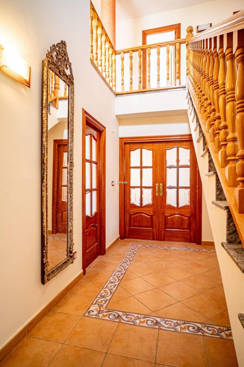 7 Schlafzimmer Villa zu verkaufen