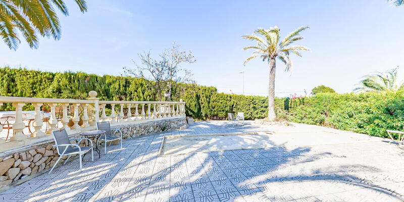 8 chambre Villa à vendre