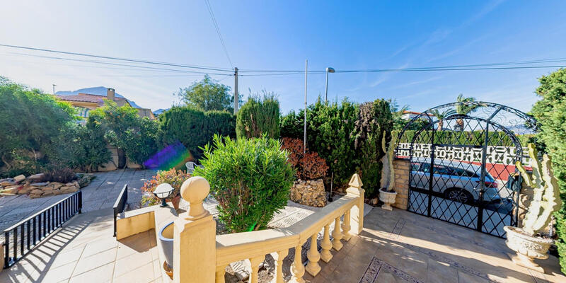 8 chambre Villa à vendre