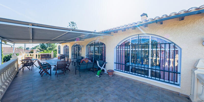 8 chambre Villa à vendre