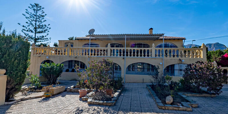 8 chambre Villa à vendre