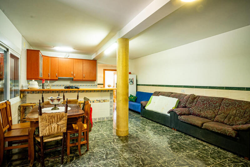 4 soveværelse Landsted til salg