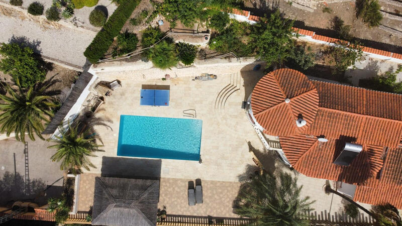 4 slaapkamer Villa Te koop