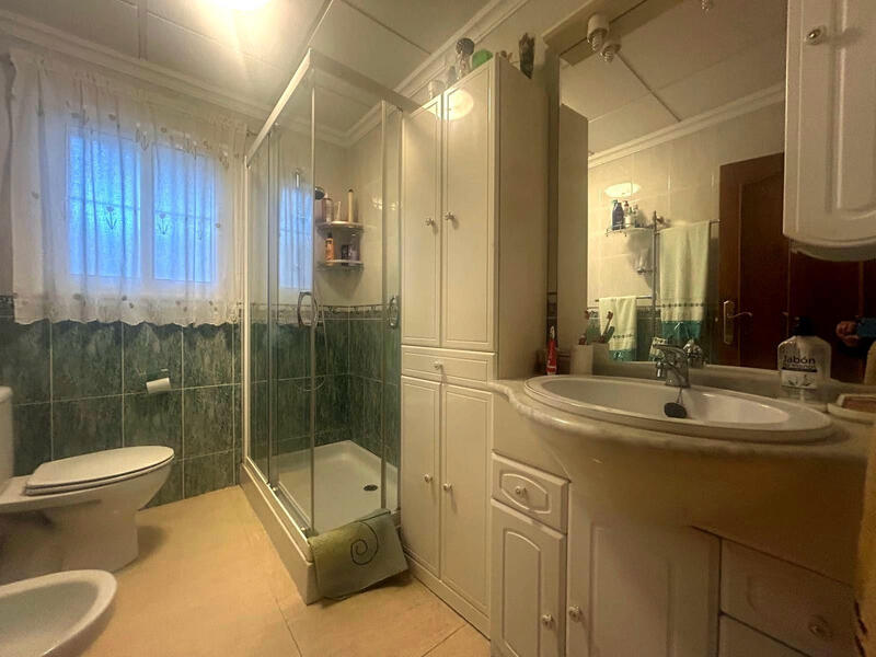 3 sovrum Villa till salu