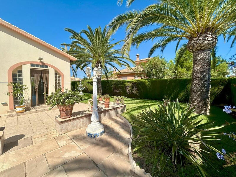 3 bedroom Villa for sale