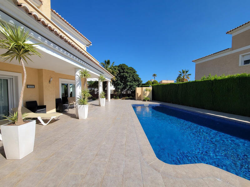 3 bedroom Villa for sale